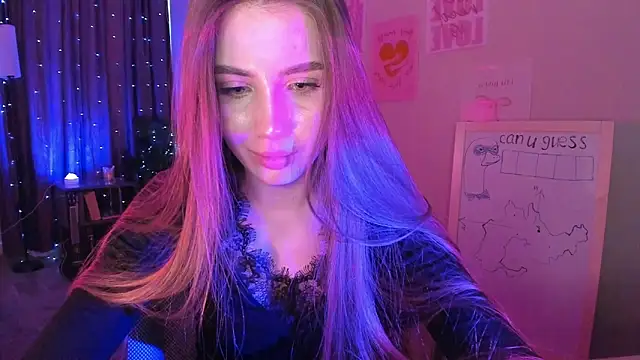 Aurora Glow21 online show from 03/23/26, 12:20