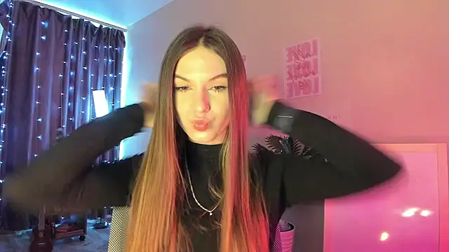 luna lust 212 online show from 03/15/26, 04:29