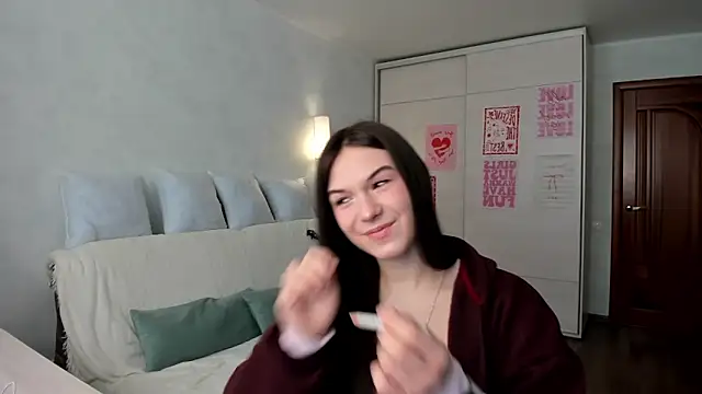 luna lust 212 online show from 04/12/26, 04:28