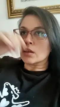 CarolinnaSaenz online show from 05/31/26, 02:57
