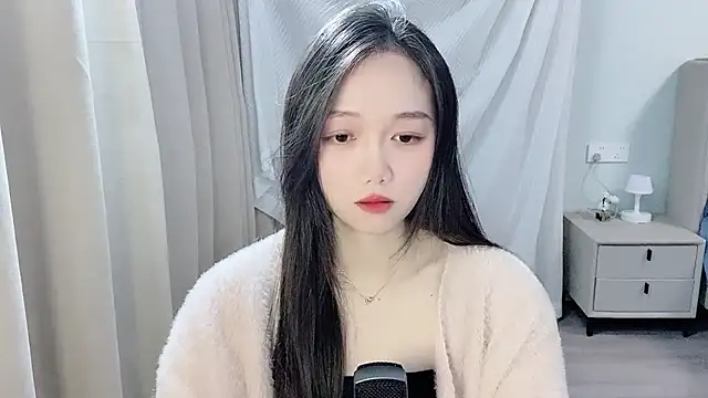 BoiI2u online show from 12/17/25, 03:18