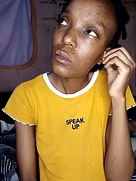 Beverlygurlx6 online show from 03/04/26, 05:46