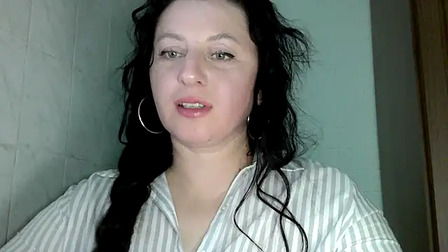 Snapshot of MelinaAx chatting on 04/18/26, 07:40 MelinaAx online show from 04/18/26, 07:40
