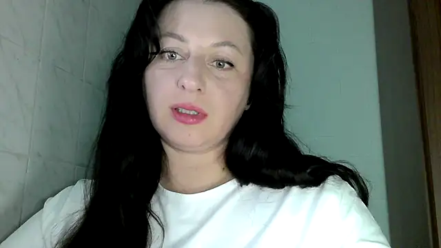 Snapshot of MelinaAx chatting on 04/24/26, 06:32 MelinaAx online show from 04/24/26, 06:32