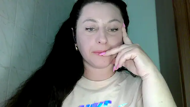 Snapshot of MelinaAx chatting on 05/16/26, 07:01 MelinaAx online show from 05/16/26, 07:01