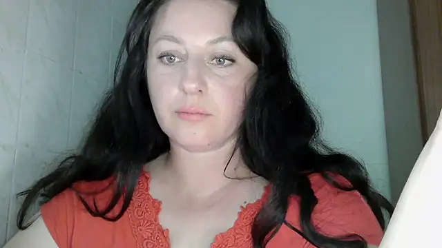 Snapshot of MelinaAx chatting on 05/26/26, 06:15 MelinaAx online show from 05/26/26, 06:15