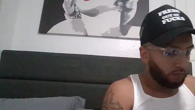 jloco954 online show from 11/17/25, 05:46