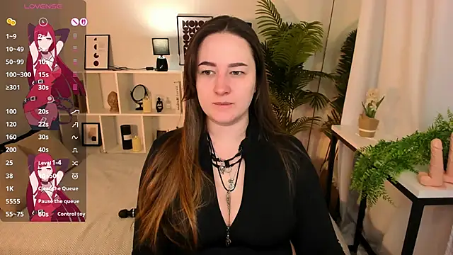 EmmaBloomm online show from 02/12/26, 10:16
