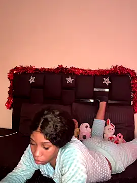 Weendolyn  online show from 12/03/25, 02:59