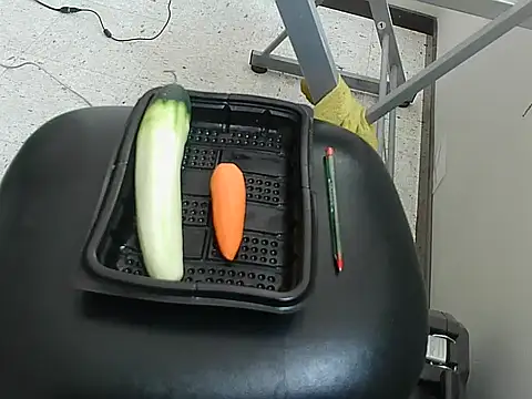 Snapshot of ivana_latina chatting on 12/19/25, 07:10 ivana latina online show from 12/19/25, 07:10