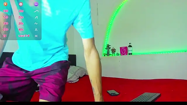 kaiborman00 online show from 02/01/26, 03:16