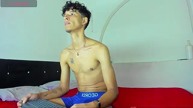 kaiborman00 online show from 03/22/26, 03:10