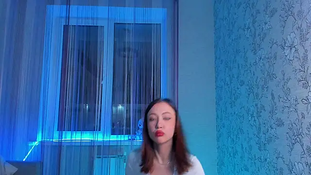 Snapshot of SofiaOyerbach chatting on 11/24/25, 12:49 SofiaOyerbach online show from 11/24/25, 12:49