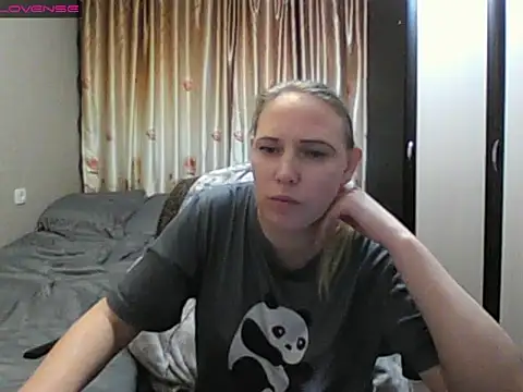 JenniDeep online show from 03/25/26, 05:30