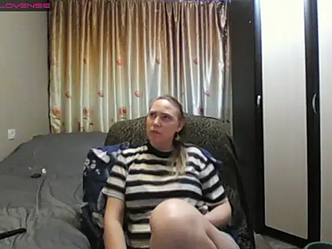 JenniDeep online show from 04/11/26, 05:39