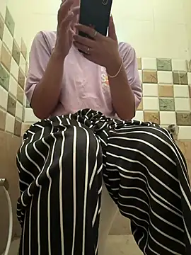 isha sharma2002 online show from 03/29/26, 03:39