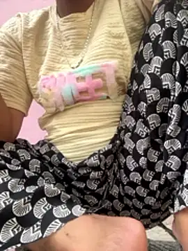 isha sharma2002 online show from 04/04/26, 10:02