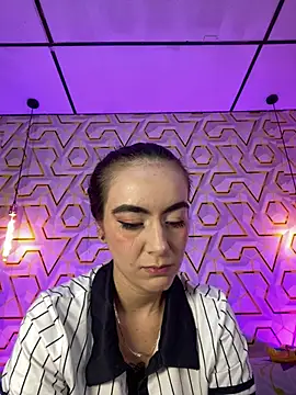MelanyyJhonson15 online show from 07/04/26, 10:27