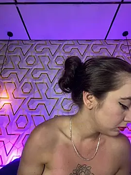 MelanyyJhonson15 online show from 07/14/26, 09:31