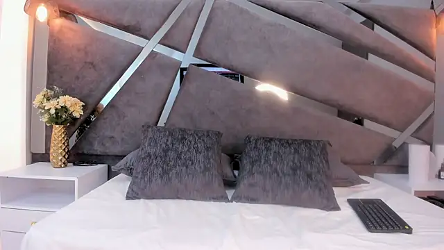 Sammy Gomez  online show from 11/26/25, 07:59