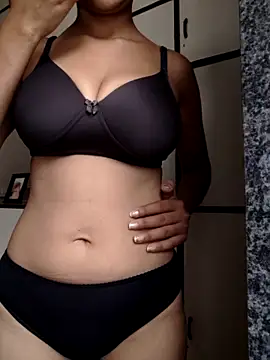 sexy lelina online show from 05/12/26, 05:04