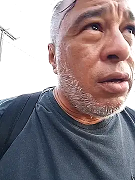 Snapshot of Putovagner chatting on 11/13/25, 09:08 Putovagner online show from 11/13/25, 09:08