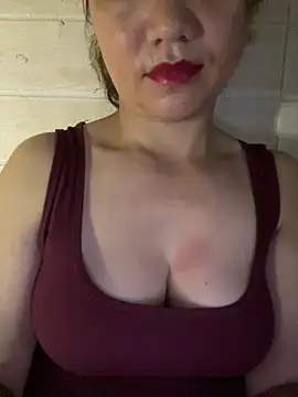 Snapshot of Diana-sexyy chatting on 07/08/26, 03:44 Diana-sexyy online show from 07/08/26, 03:44