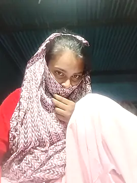 Snapshot of Sweety-rani chatting on 11/13/25, 03:55 Sweety-rani online show from 11/13/25, 03:55