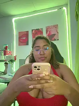 morena-2025 online show from 05/28/26, 02:20