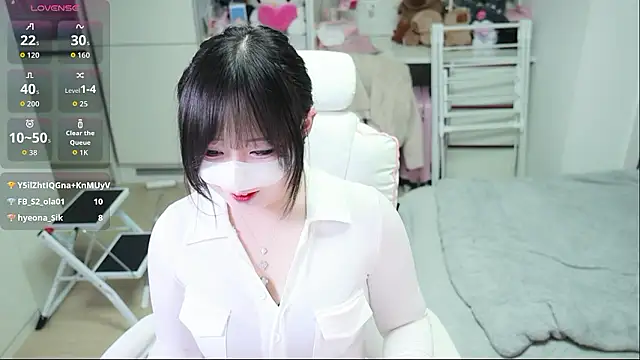 kimhyeona2005 online show from 03/25/26, 12:11