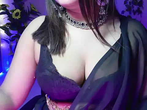 Saira Hotty online show from 02/08/26, 03:54