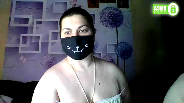 Snapshot of honey_sweet_couple chatting on 01/15/26, 04:33 honey sweet couple online show from 01/15/26, 04:33