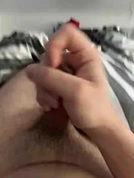 Snapshot of Roro200473 chatting on 02/16/26, 09:27 Roro200473 online show from 02/16/26, 09:27