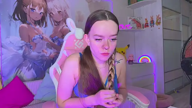 CheekySashaCharm online show from 07/05/26, 07:59