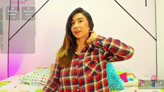 VictoriaRouge  online show from 11/22/25, 03:49