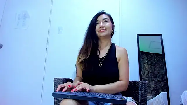 VictoriaRouge  online show from 04/01/26, 03:51