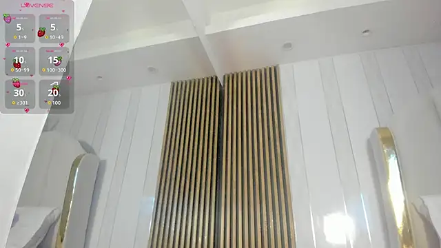 Snapshot of roxyflame_ chatting on 07/08/26, 11:15 roxyflame online show from 07/08/26, 11:15