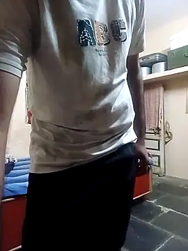 Snapshot of Manav_ira chatting on 11/19/25, 12:16 Manav ira online show from 11/19/25, 12:16