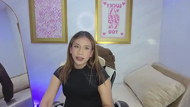 Evy Luxx v online show from 03/08/26, 03:32