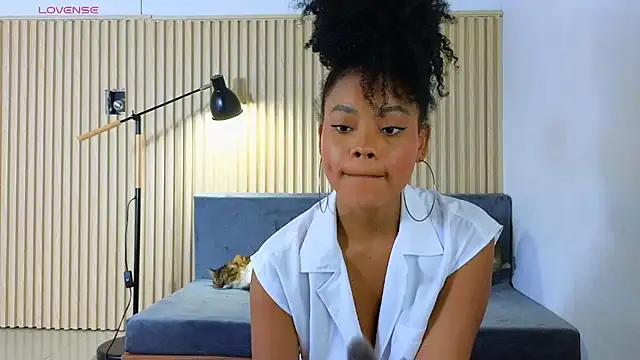 vanestraus online show from 04/01/26, 07:22