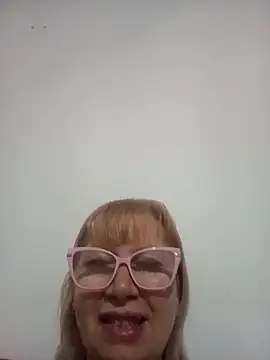 SexyMilf1211 online show from 04/30/26, 11:42