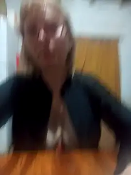 SexyMilf1211 online show from 05/06/26, 11:54