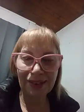 SexyMilf1211 online show from 07/05/26, 10:44