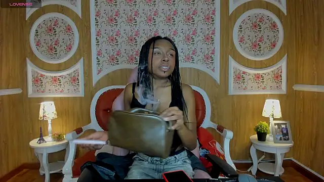 Midnight Bluee online show from 12/16/25, 08:03