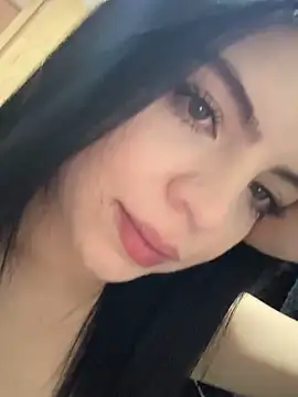 Snapshot of Deva_11 chatting on 11/24/25, 03:23 Deva 11 online show from 11/24/25, 03:23