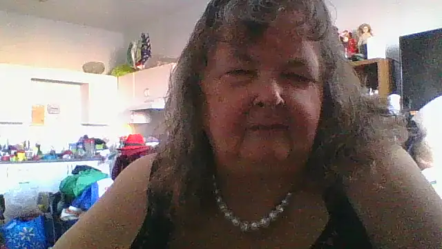 TiguhguhrsRose online show from 11/19/25, 03:56