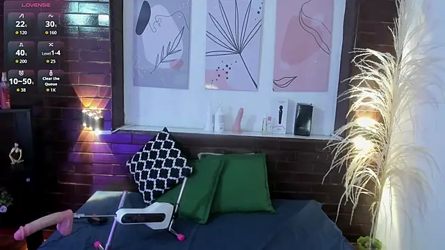 Celestehonney online show from 04/04/26, 03:42