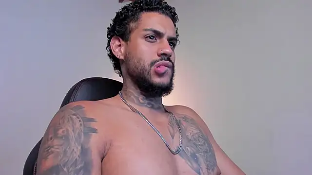 LuigiVitale 1 online show from 02/20/26, 01:46