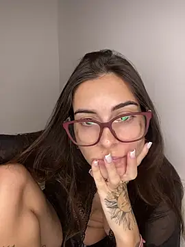 fer-nanda online show from 04/30/26, 04:19