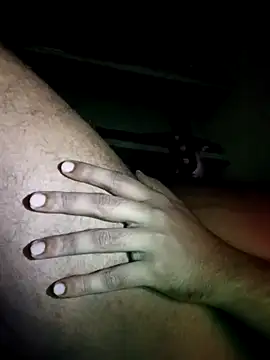 Snapshot of Aahana_Shanura chatting on 11/26/25, 09:27 Aahana Shanura online show from 11/26/25, 09:27